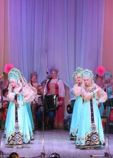 Искорка. Ансамбль песни и пляски